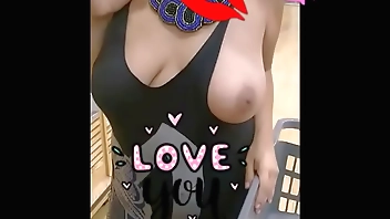 WALLMART Sideboobs flashing